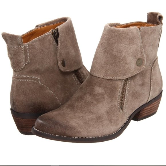 Nine West Vintage Vableaker Taupe Suede Booties 6 - Picture 1 of 7